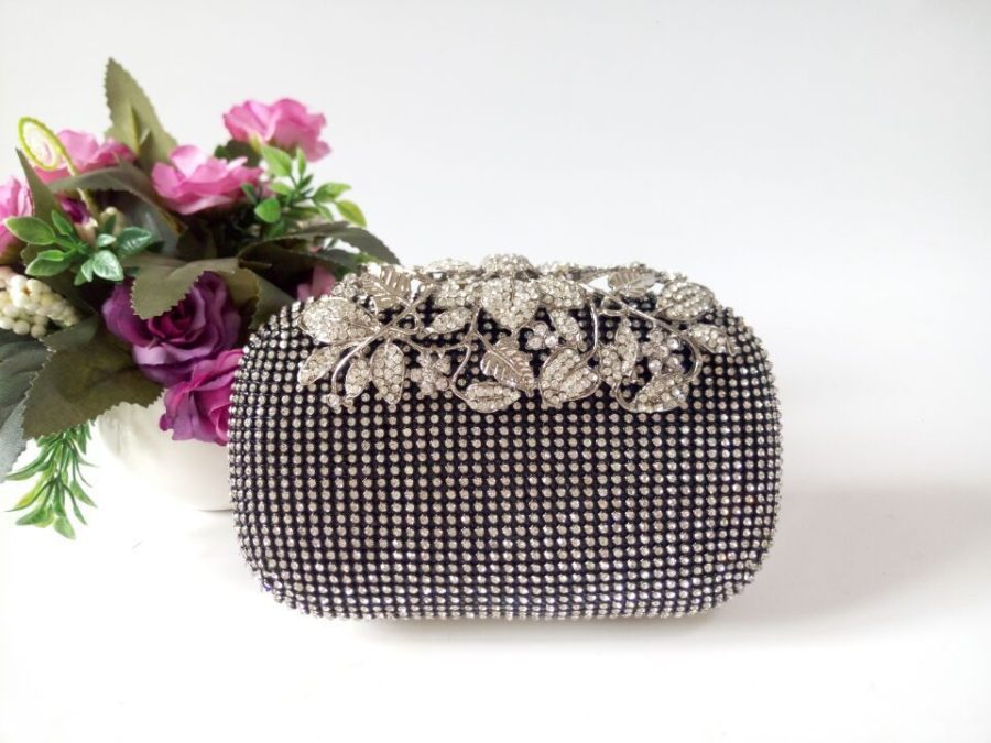 Leaf-shaped Flowers Diamond Dinner Clutch - Image 9