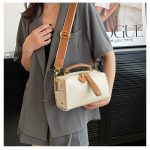 Summer All-matching Shoulder Messenger Texture Popular Hot-selling Product Hand Holding Pillow Bag - Image 10