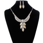 Bridal Jewelry three sets of Korean Wedding Necklace, earring set, Rhinestone Wedding dress accessories, wedding jewelry wholesale - Image 5