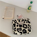 Large Capacity Animal Pattern Canvas Shoulder Bag - Image 4