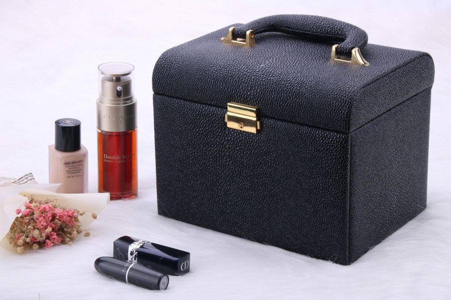 Waterproof Portable Cosmetics Storage Box - Image 2