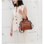 High-grade Portable Women's Large Capacity Korean Style Versatile Retro Simple Shoulder Messenger Bag - Image 2
