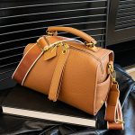 Summer All-matching Shoulder Messenger Texture Popular Hot-selling Product Hand Holding Pillow Bag - Image 8