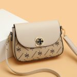 Women's Printed Contrast Color Small Bag - Image 3