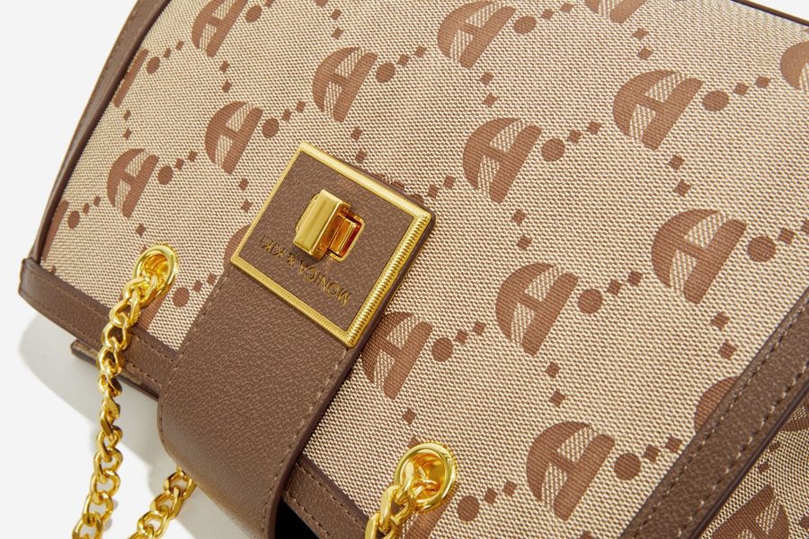 Retro Chain Shoulder Strap Large Capacity Women's Bag - Image 6