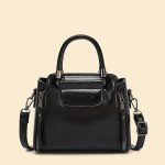 High-grade Portable Women's Large Capacity Korean Style Versatile Retro Simple Shoulder Messenger Bag - Image 5