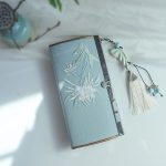 Women's Fashion Artistic Retro Embroidery Clutch Purse - Image 4