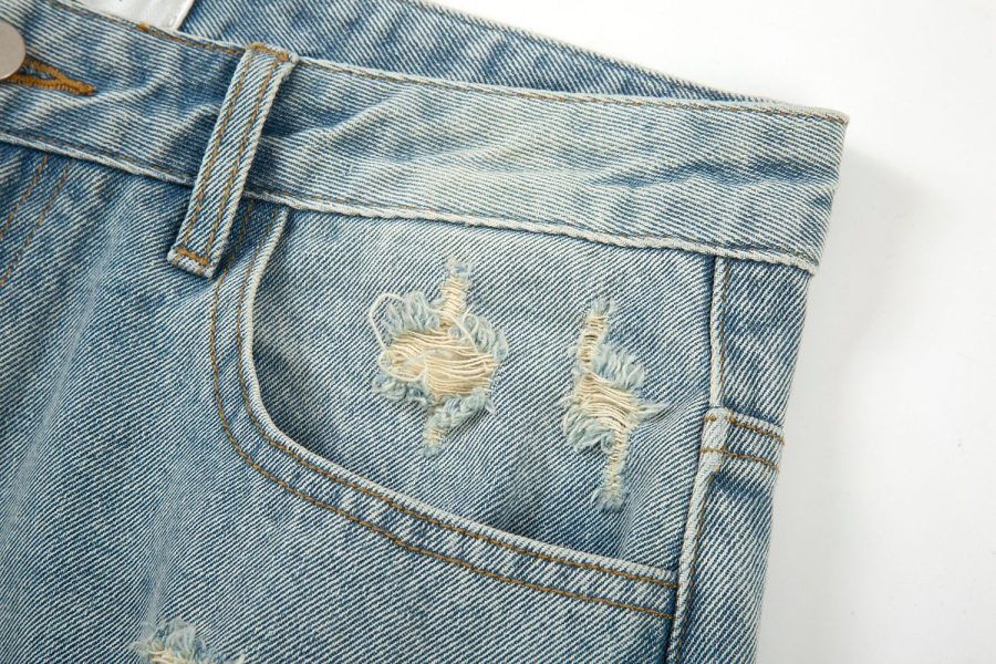 High Street Men's Washed Loose Whiskered Ripped Jeans - Image 7