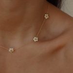 Simple Pearls Flower Necklace - Image 3