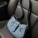 Niche American Retro Hot Girl Y2g Punk Studded Shoulder Bag - Image 6