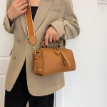 Summer All-matching Shoulder Messenger Texture Popular Hot-selling Product Hand Holding Pillow Bag - Image 7